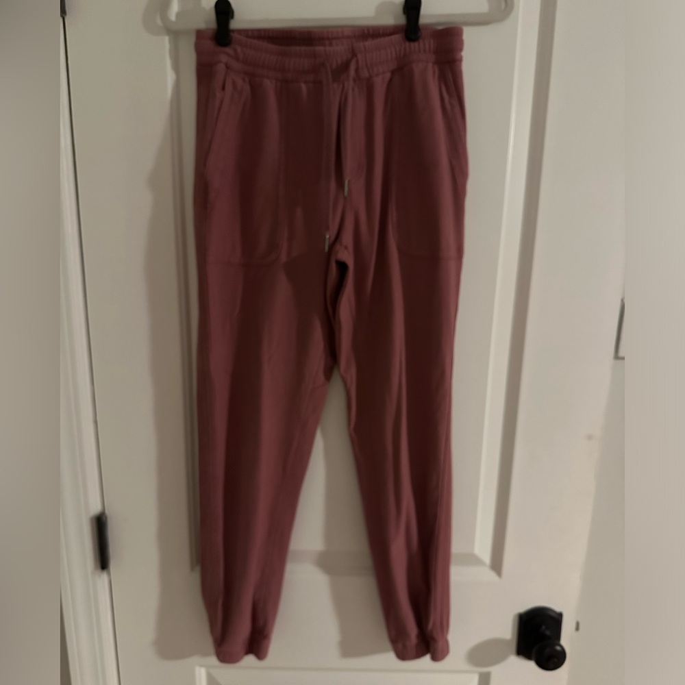 Athleta Farallon Jogger in Tawny Rose